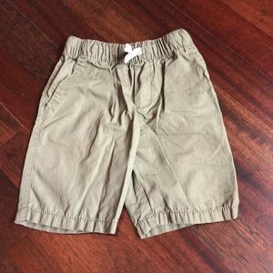 Boys Green pull up poplin shorts